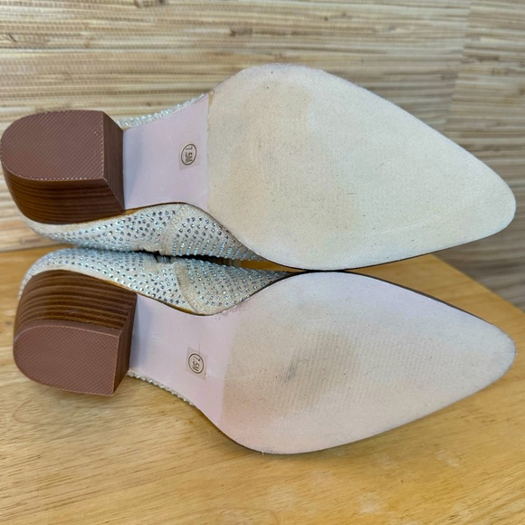 Coconuts by Matisse Hazel Bootie - Picture 9 of 14